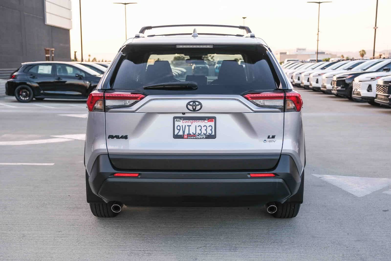 Certified 2025 Toyota RAV4 LE AWD/4WD image 5