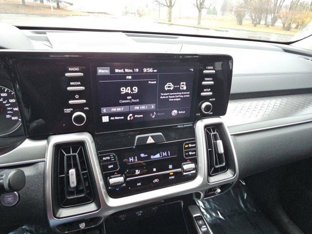 Used 2021 Kia Sorento S image 24