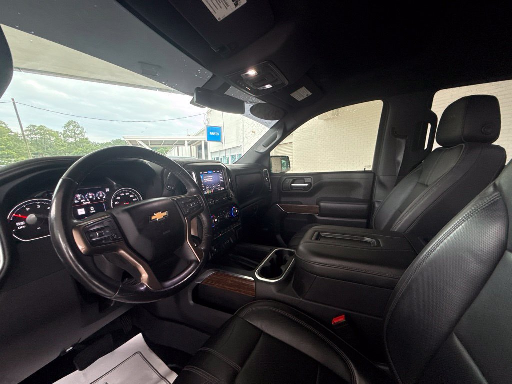 Used 2022 Chevrolet Silverado 1500 High Country w/ Z71 Off-Road Package AWD/4WD image 19