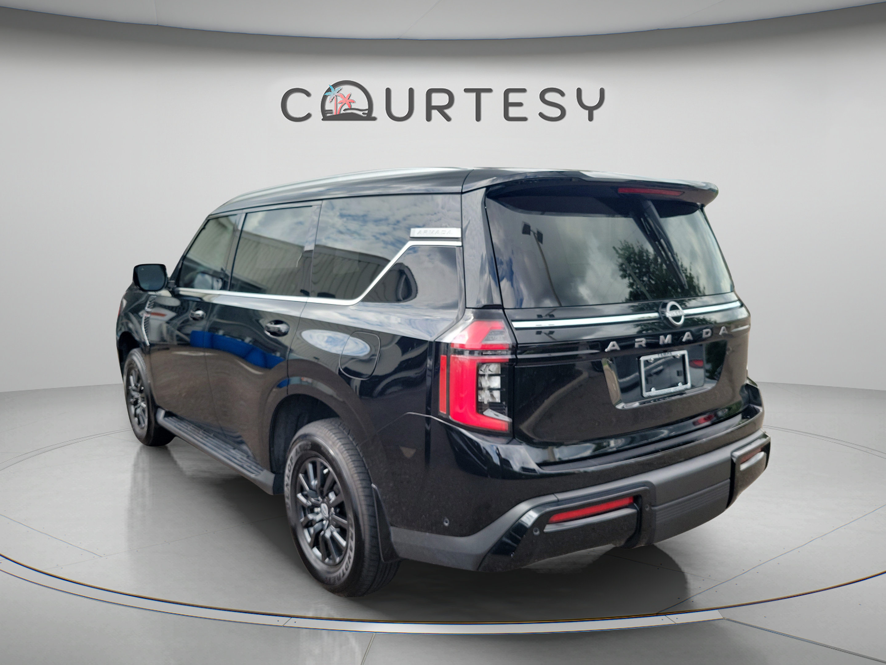 Used 2025 Nissan Armada SV RWD image 3