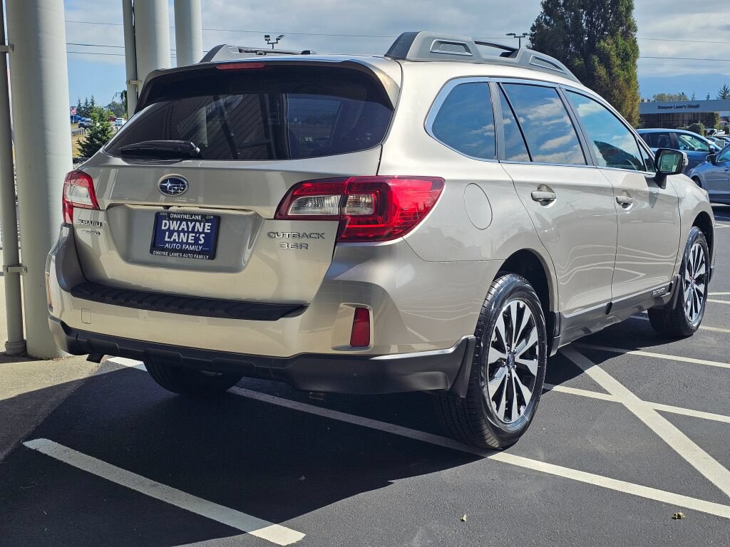 Used 2015 Subaru Outback 3.6R Limited AWD/4WD image 5