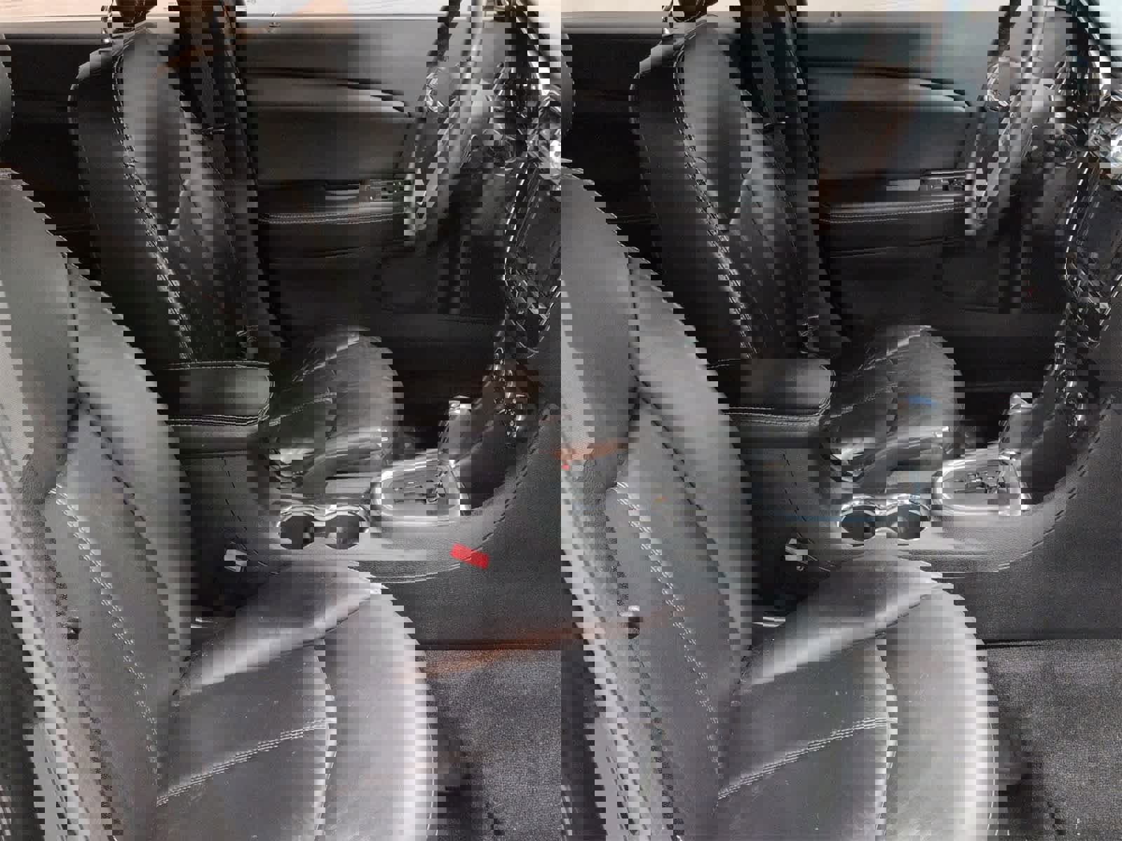 Used 2013 Chrysler 200 Limited image 22