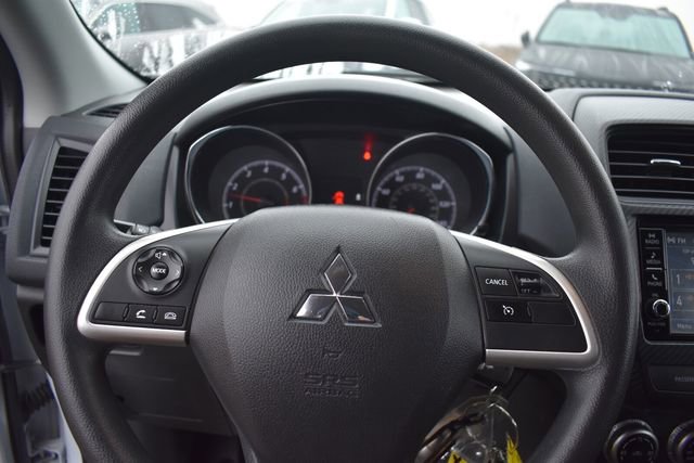 Used 2023 Mitsubishi Outlander Sport ES image 28