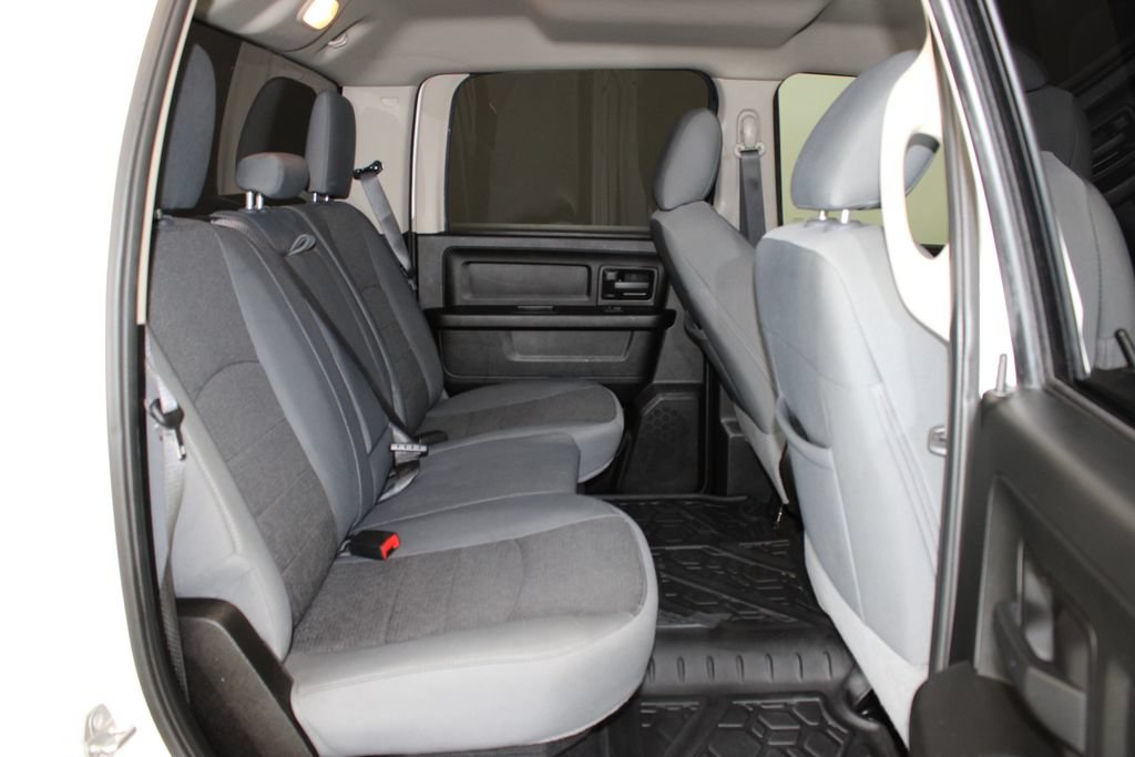 Used 2019 RAM 1500 Express w/ Wheel & Sound Group AWD/4WD image 8