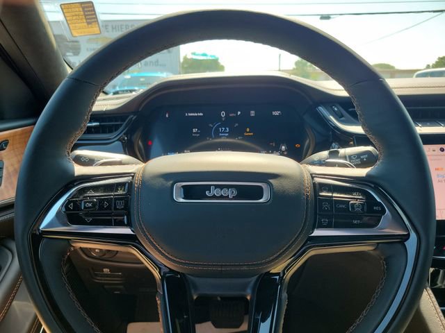 New 2026 Jeep Grand Cherokee L Summit w/ Obsidian Package AWD/4WD image 18