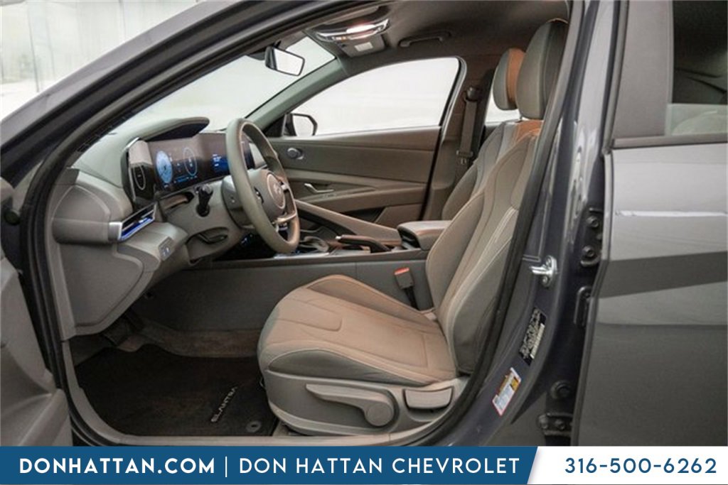 Used 2024 Hyundai Elantra SEL image 5