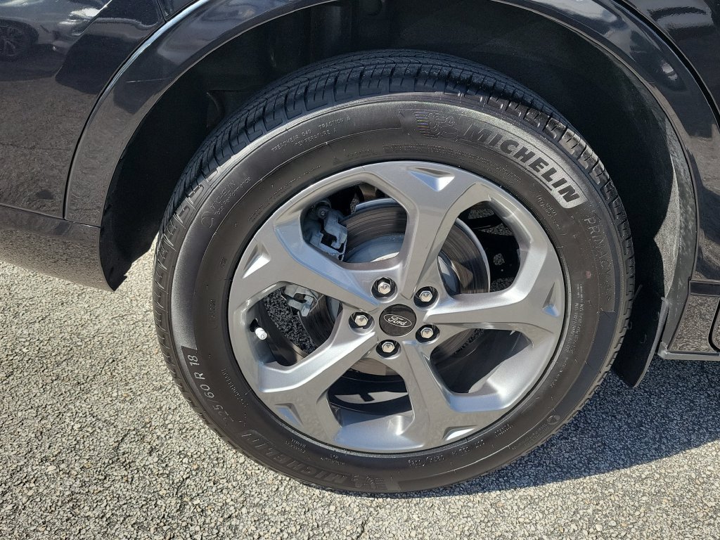 Used 2023 Ford Escape ST-Line w/ Tech Pack #1 AWD/4WD image 32