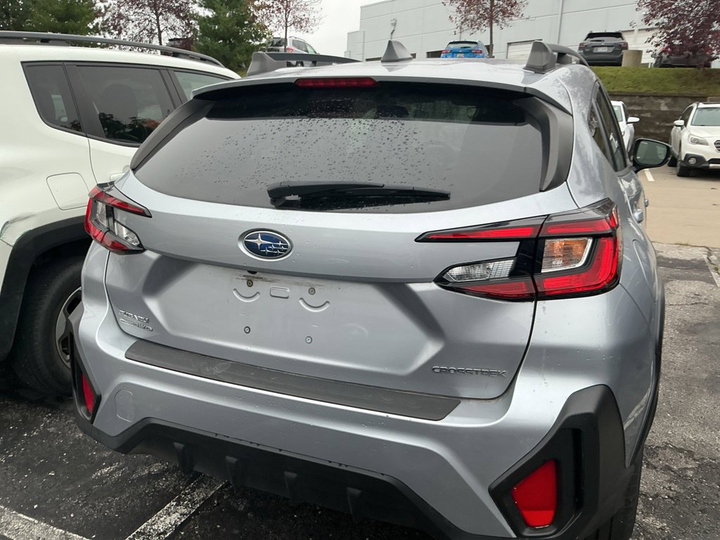 Used 2024 Subaru Crosstrek 2.0i Premium AWD/4WD image 5