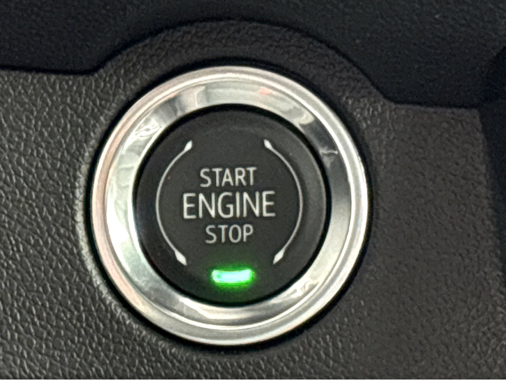 Used 2026 Chevrolet Traverse RS image 5