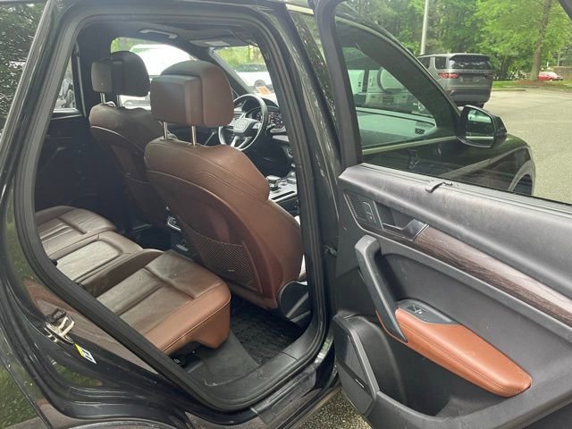 Used 2018 Audi Q5 Prestige w/ Prestige Package AWD/4WD image 12