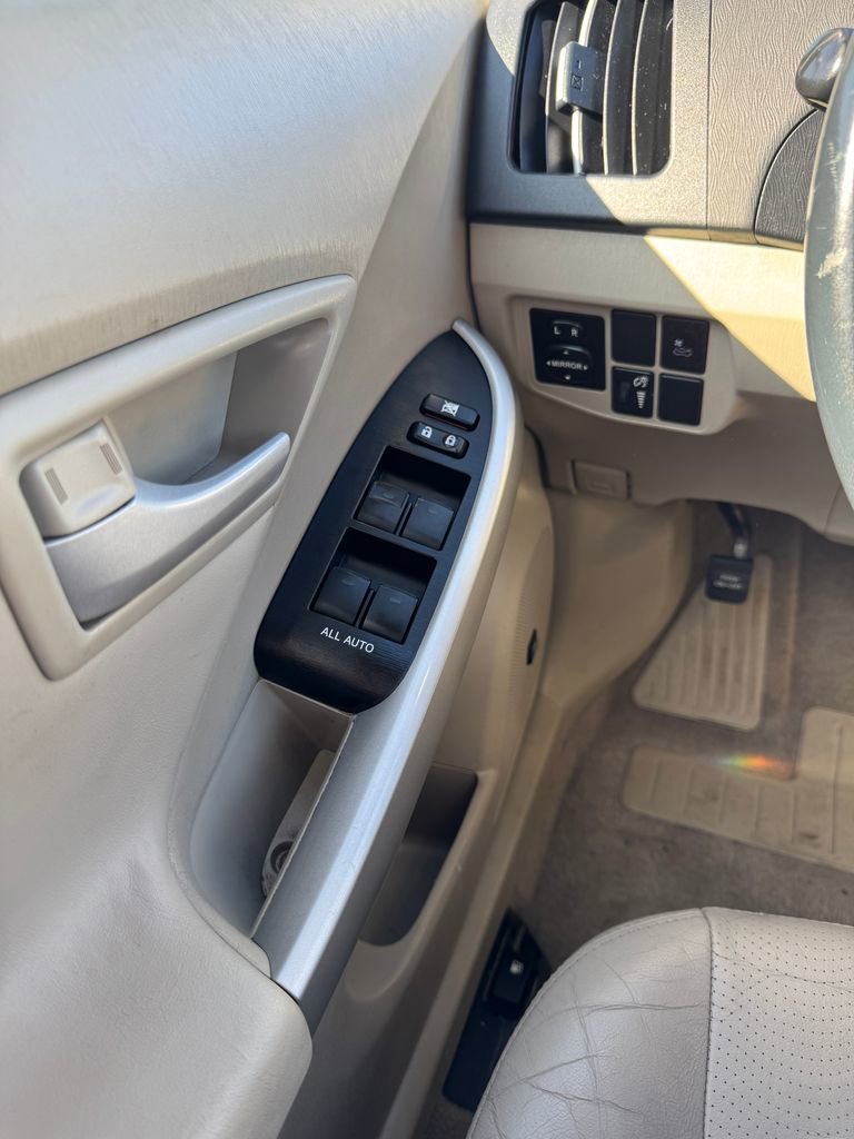 Used 2010 Toyota Prius Five image 12