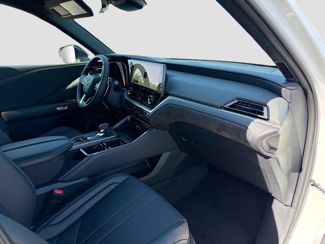 New 2026 Lexus TX 500h AWD image 15