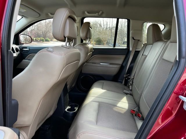 Used 2016 Jeep Compass Latitude image 17