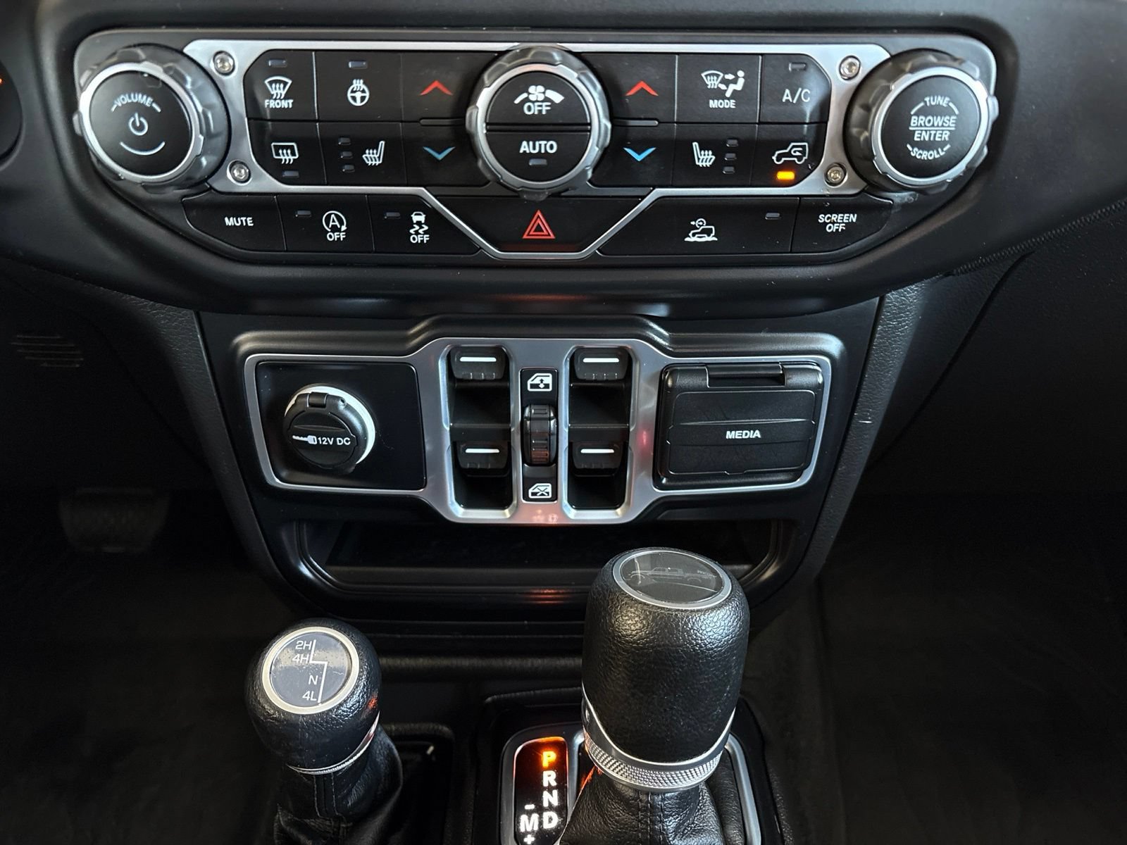 Used 2023 Jeep Gladiator Sport AWD/4WD image 23