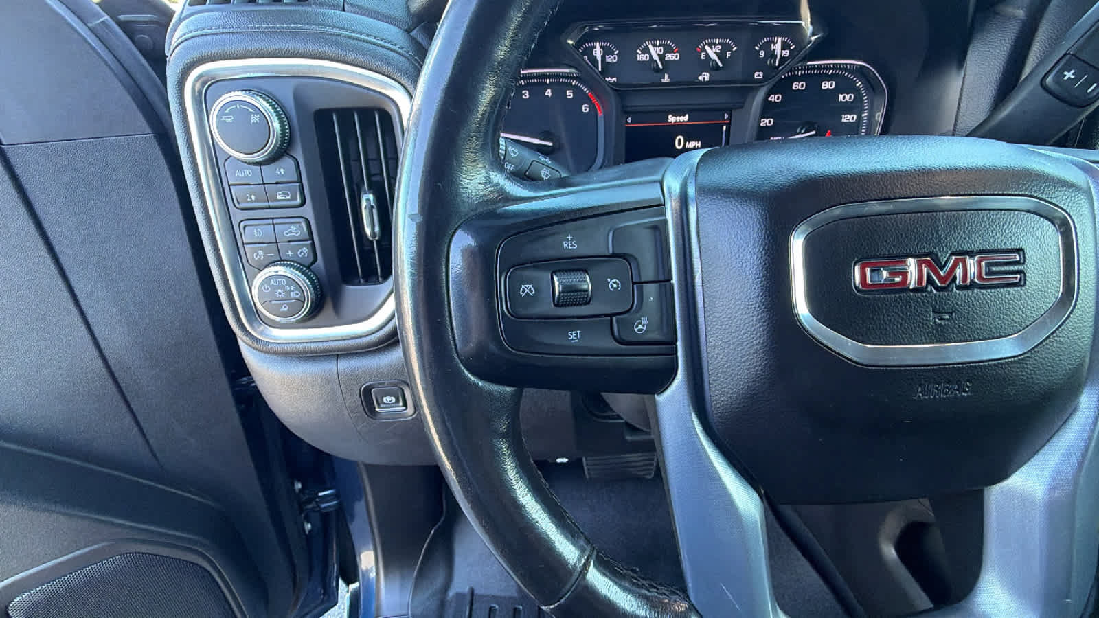 Used 2019 GMC Sierra 1500 SLT w/ SLT Convenience Package AWD/4WD image 19