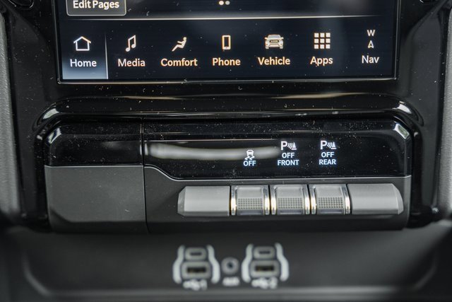 New 2026 RAM 1500 4x4 Crew Cab image 22