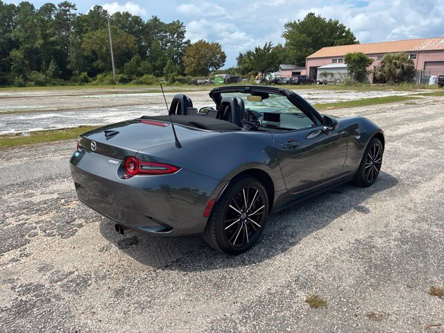 Used 2024 MAZDA MX-5 Miata Grand Touring w/ Weather Package RWD image 3
