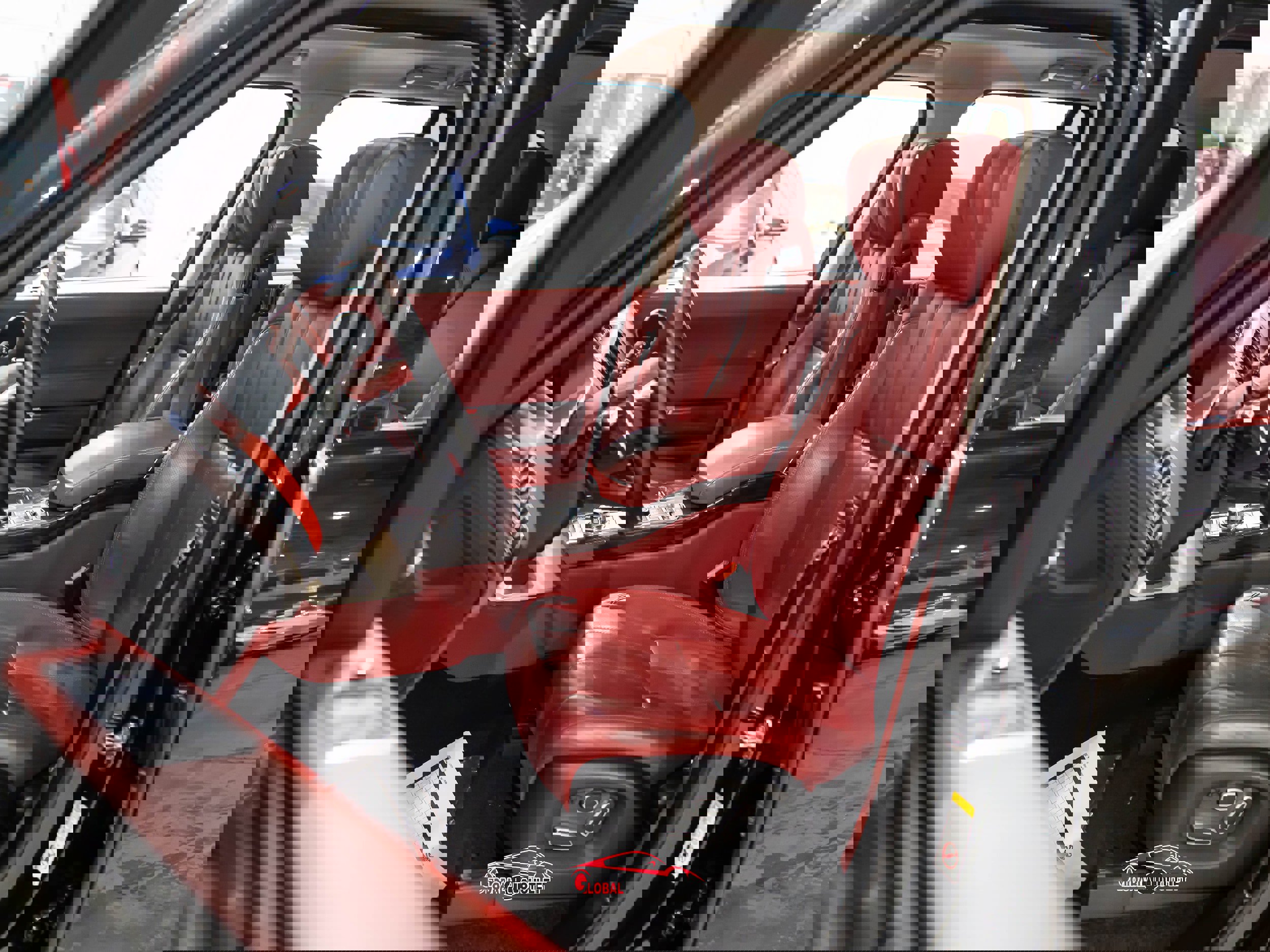 Used 2014 Land Rover Range Rover Autobiography image 16