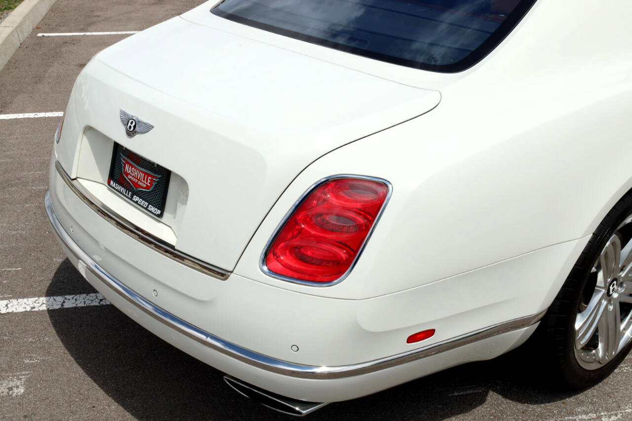 Used 2011 Bentley Mulsanne 4dr Sdn image 16