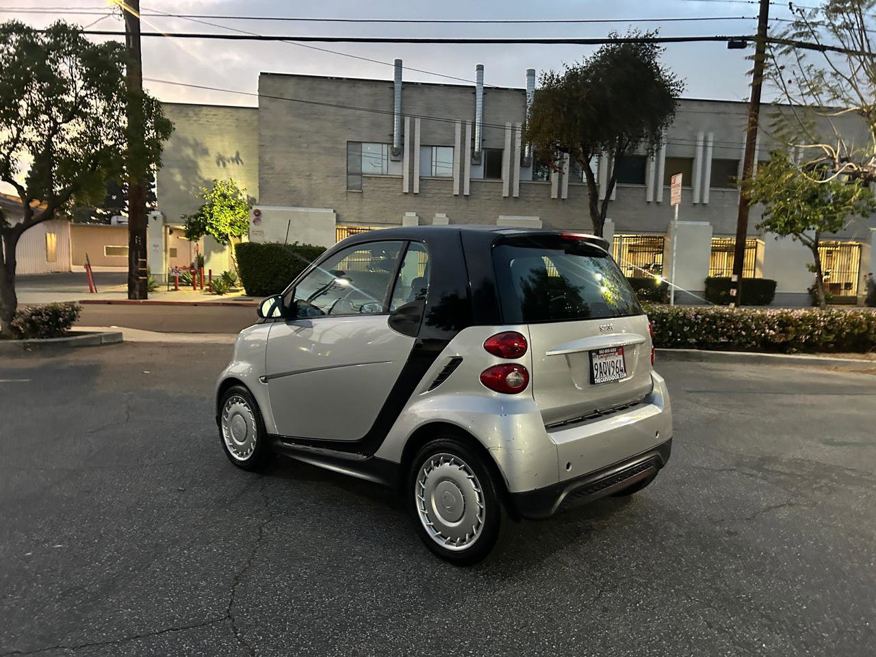 Used 2014 smart fortwo pure image 14