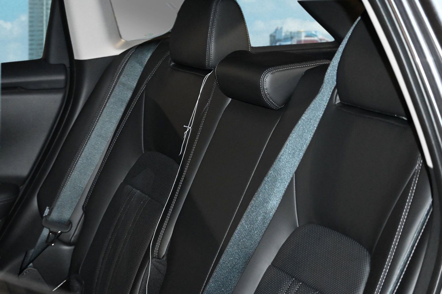 New 2026 Honda HR-V EX-L image 16