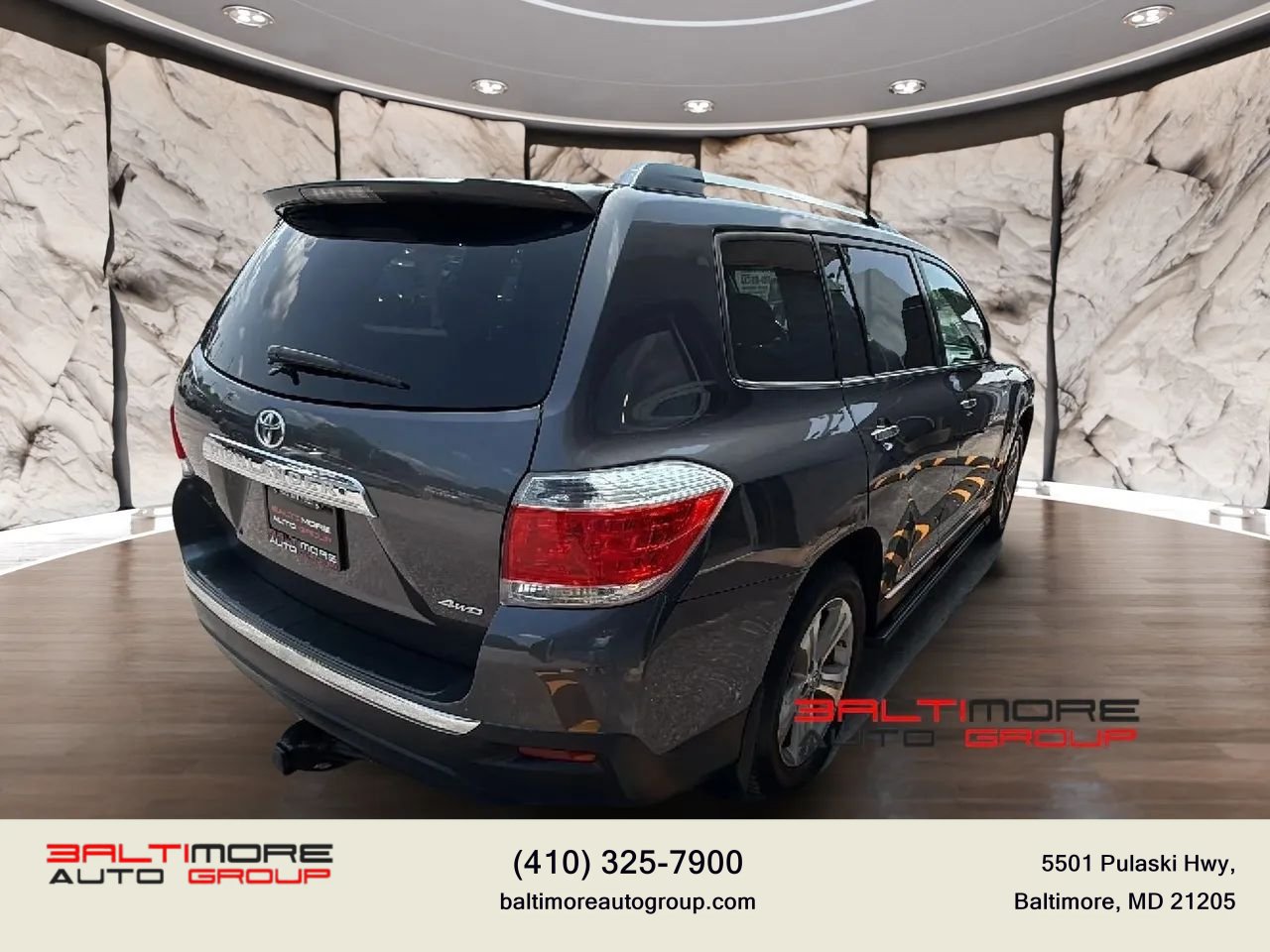 Used 2012 Toyota Highlander Limited w/ Tow Pkg AWD/4WD image 4