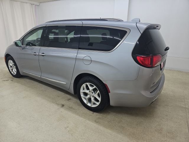 Used 2020 Chrysler Pacifica Limited FWD image 18