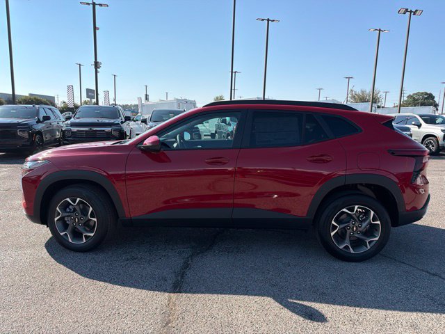 New 2026 Chevrolet Trax LT w/ Sunroof Package FWD image 6