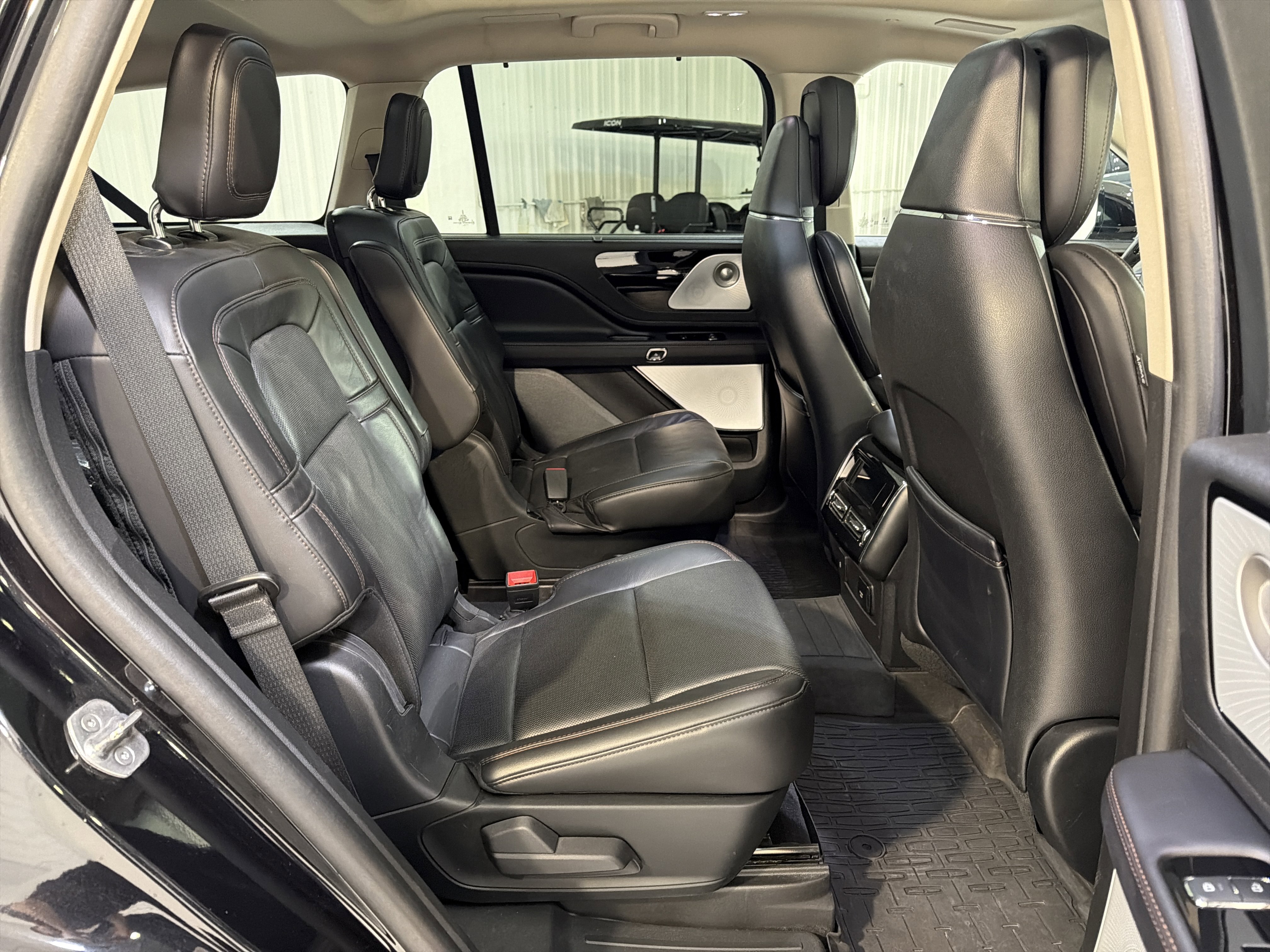 Used 2023 Lincoln Aviator Grand Touring w/ Equipment Group 301A image 12