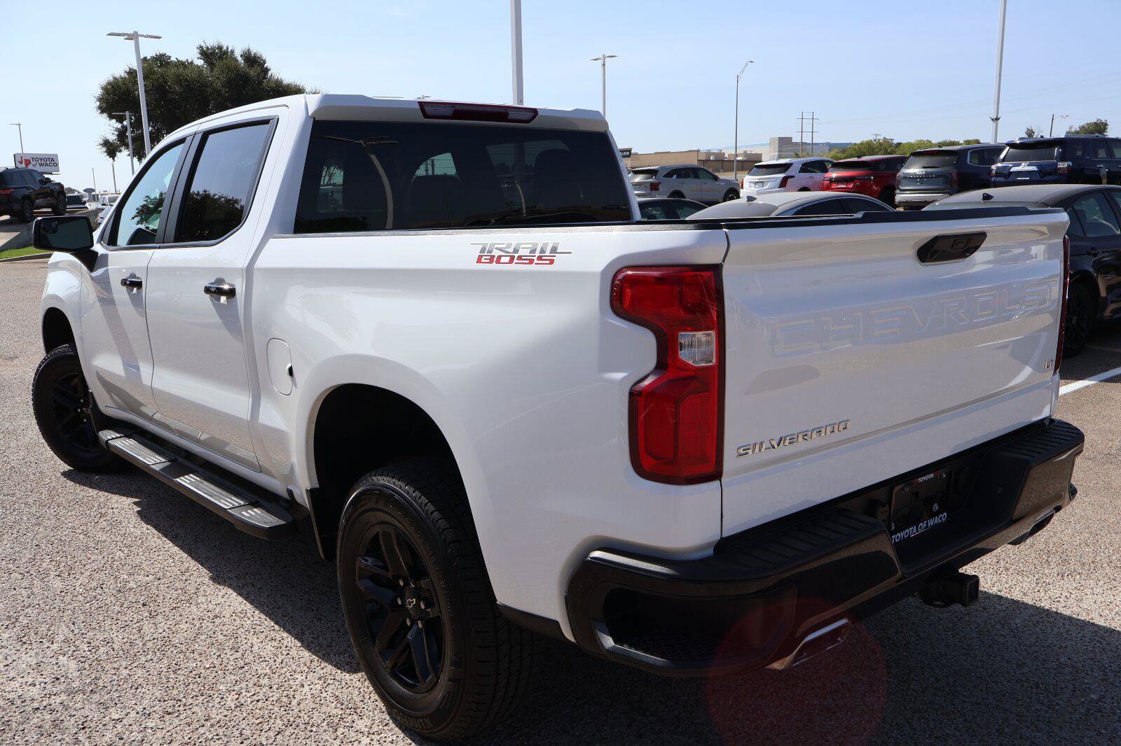Used 2024 Chevrolet Silverado 1500 LT Trail Boss w/ Protection Package AWD/4WD image 5