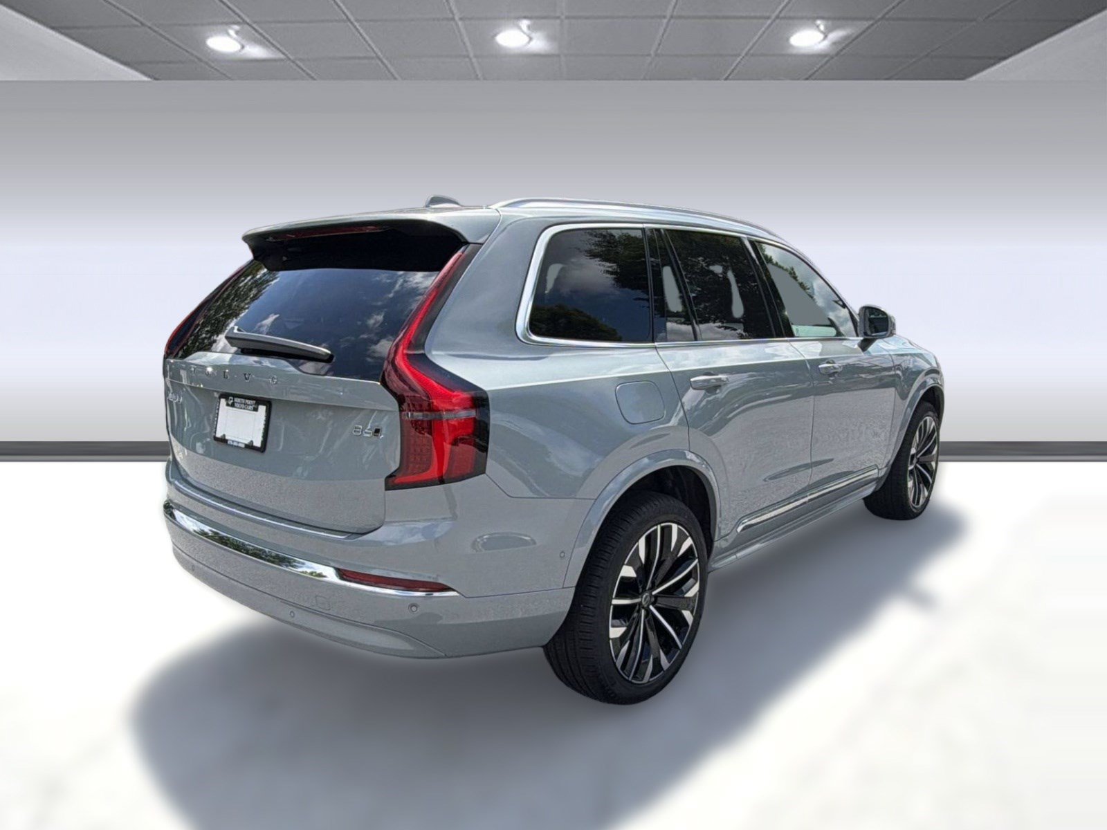 New 2026 Volvo XC90 B6 Plus w/ Protection Package Premier AWD/4WD image 9