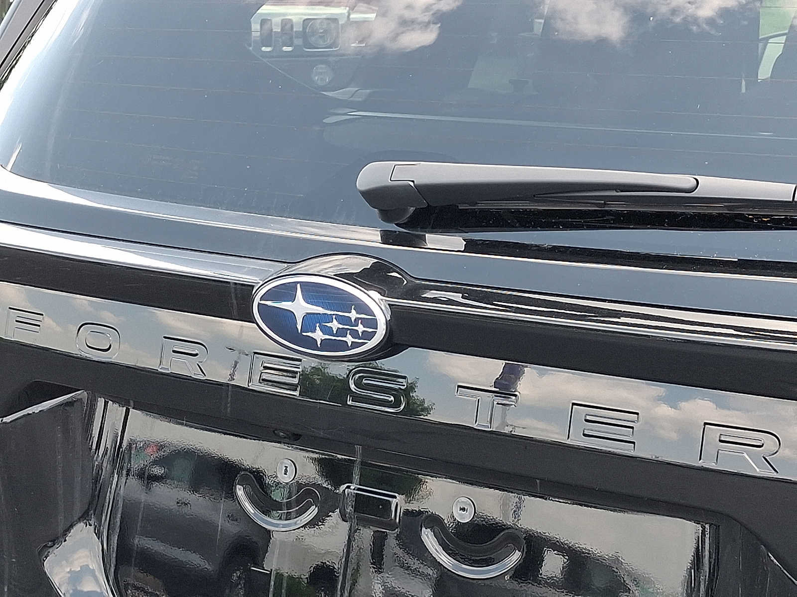 Used 2025 Subaru Forester Limited AWD/4WD image 30