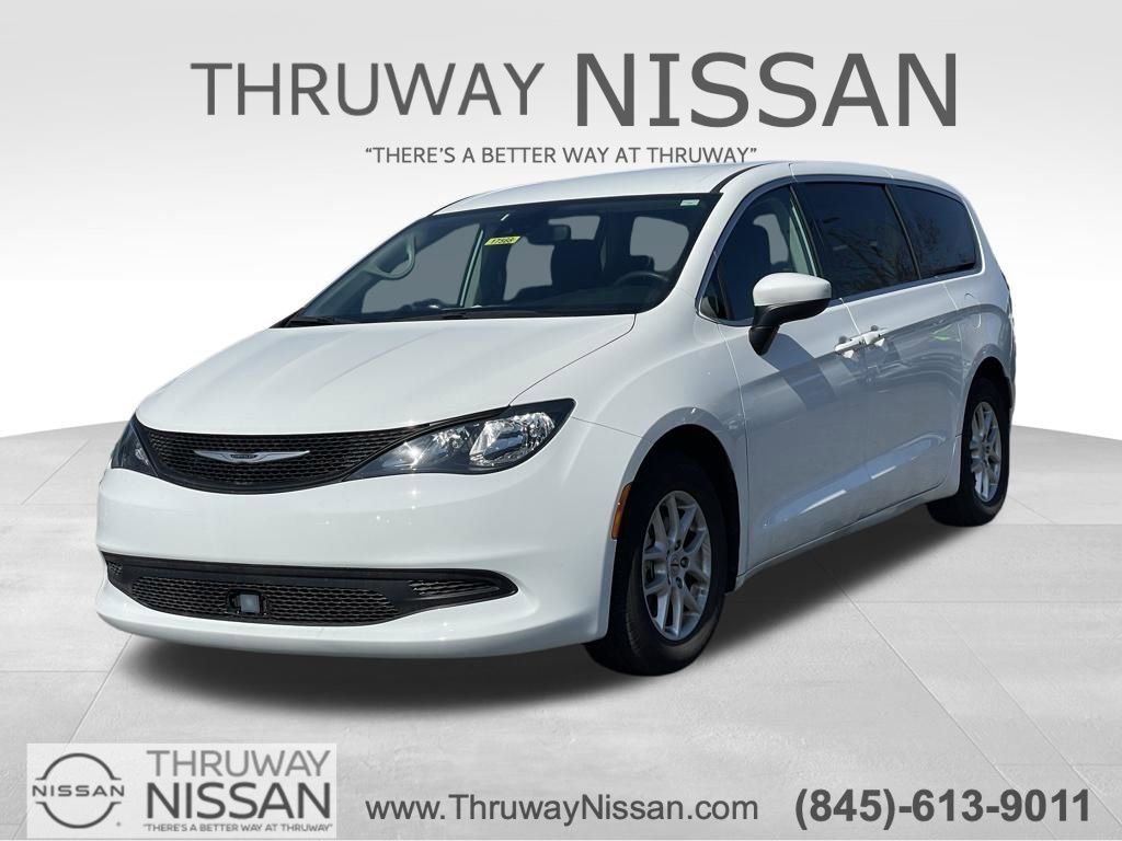 Used 2023 Chrysler Voyager LX video 1