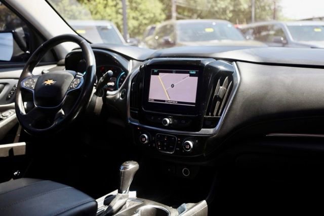Used 2019 Chevrolet Traverse Premier w/ LPO, Blackout Package FWD image 40