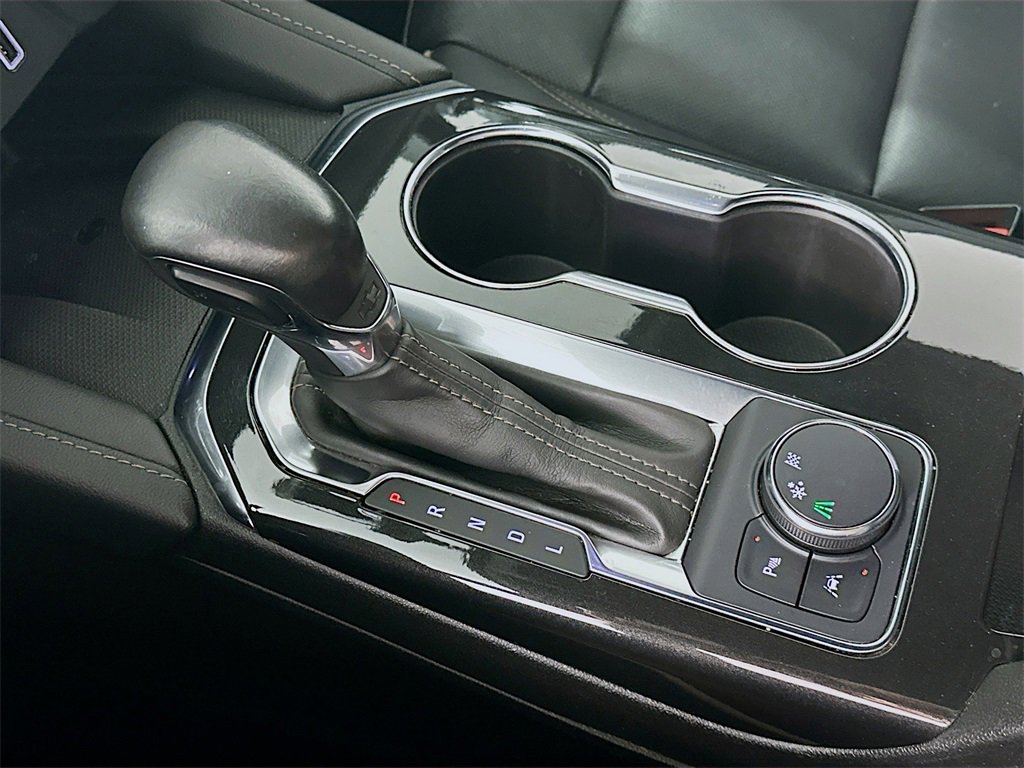 Used 2019 Chevrolet Blazer Premier w/ Driver Confidence II Package image 16