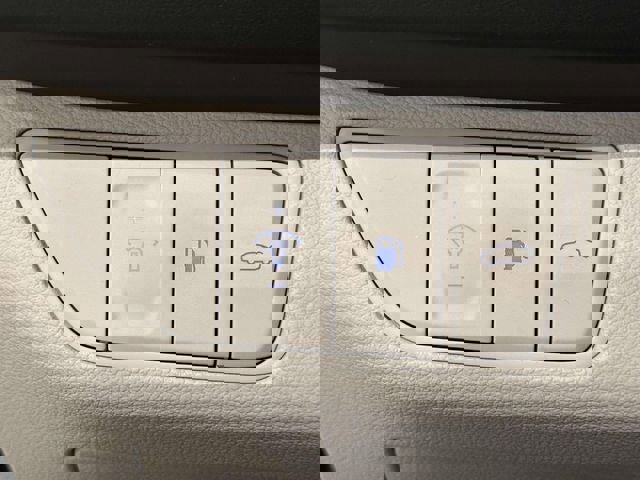 Used 2023 Genesis G70 2.0T image 25