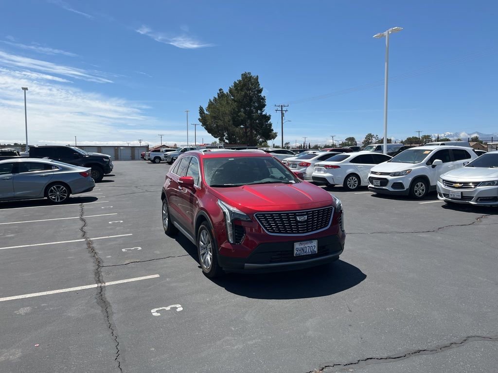 Certified 2023 Cadillac XT4 Premium Luxury AWD/4WD image 3