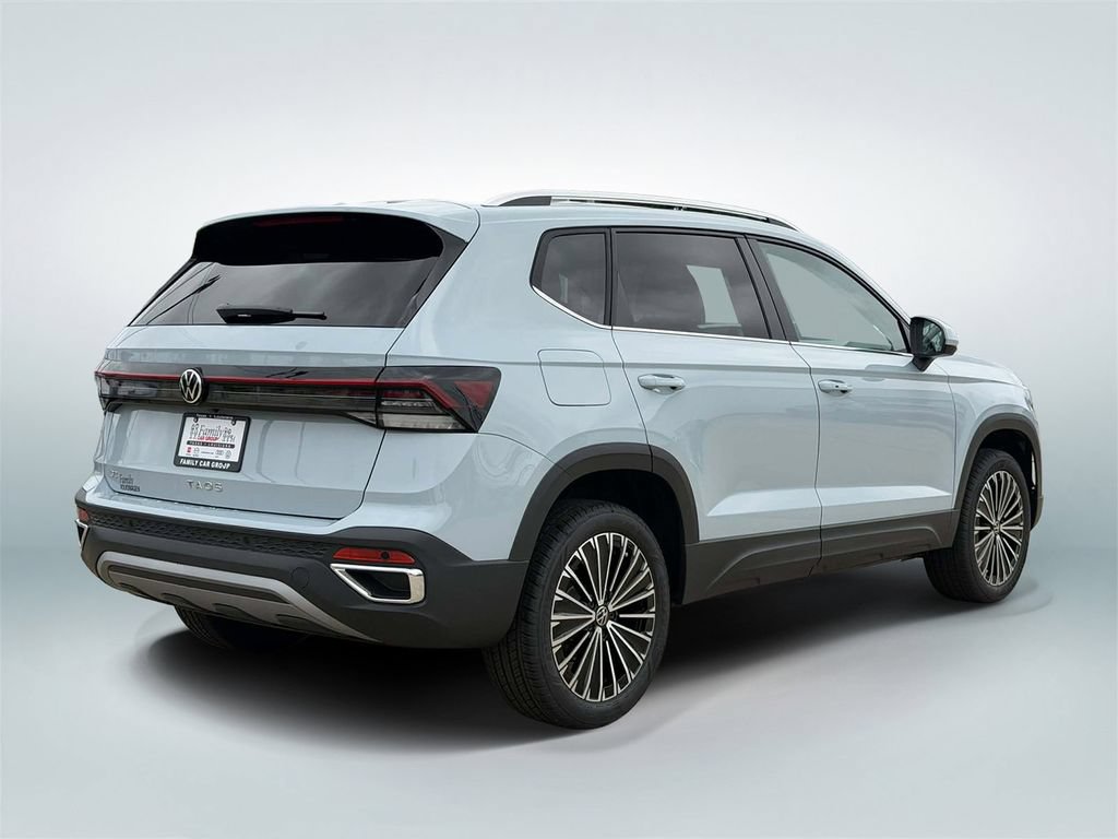 New 2026 Volkswagen Taos SE FWD image 3