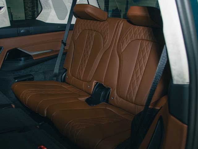 New 2026 BMW ALPINA XB7 AWD/4WD image 22