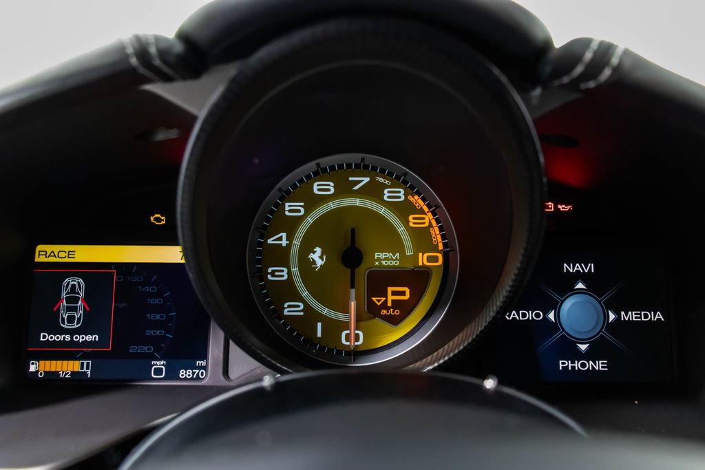Used 2014 Ferrari F12 Berlinetta RWD image 39