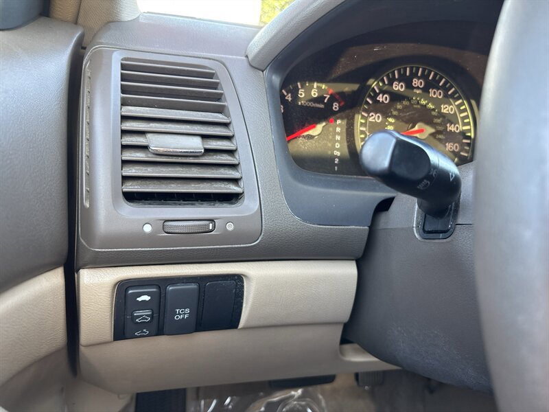 Used 2004 Honda Accord EX image 45