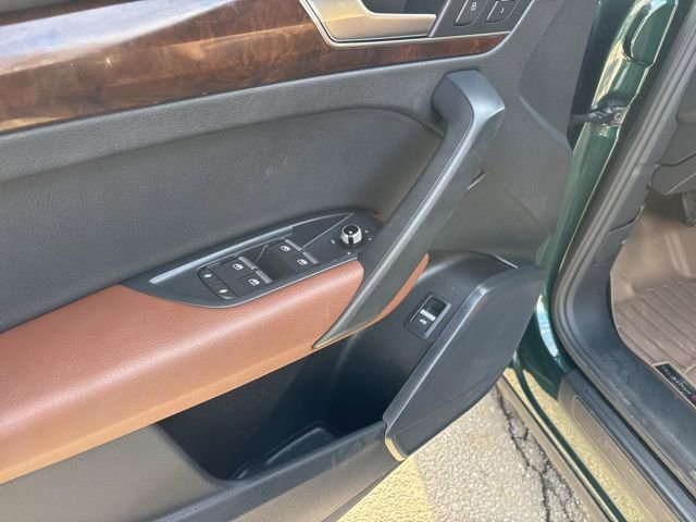 Used 2020 Audi Q5 2.0T Premium w/ Convenience Package image 15