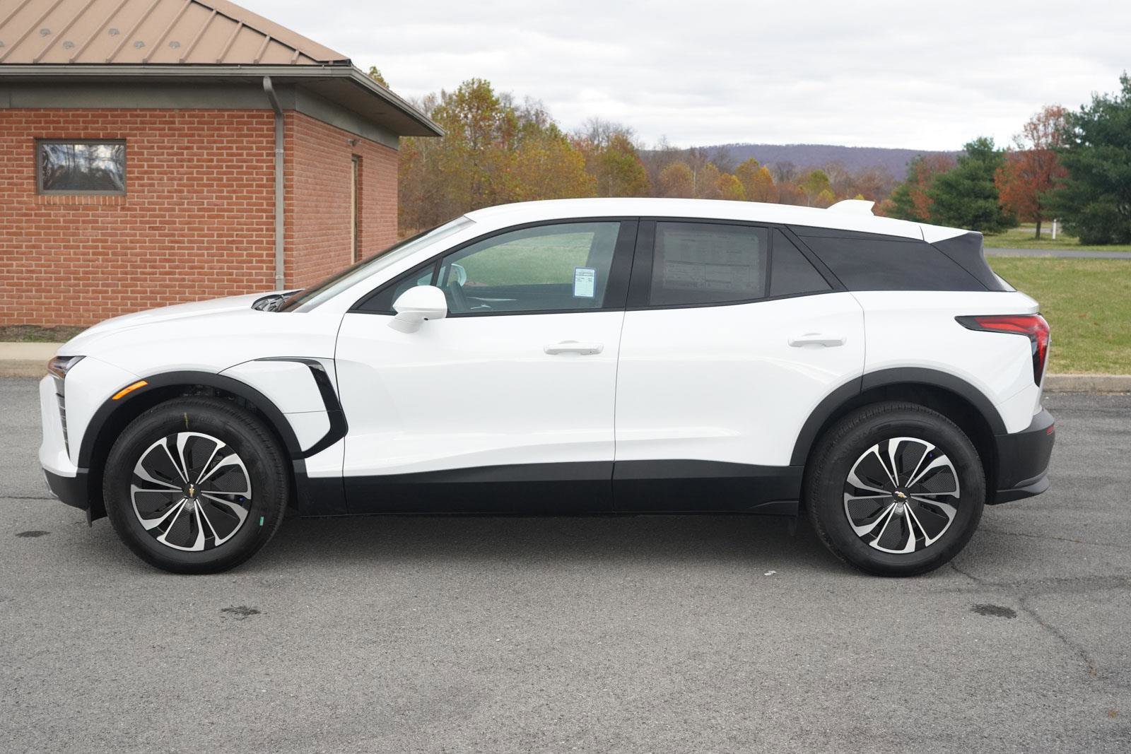 New 2026 Chevrolet Blazer EV LT FWD image 7