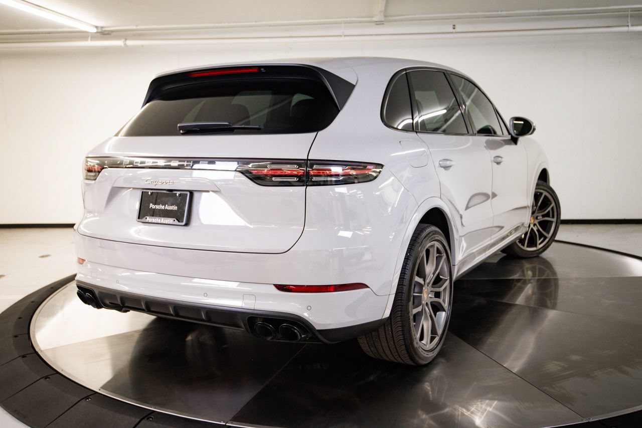 Certified 2023 Porsche Cayenne AWD/4WD image 7