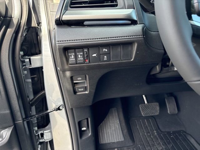 New 2026 Honda Odyssey Touring image 12