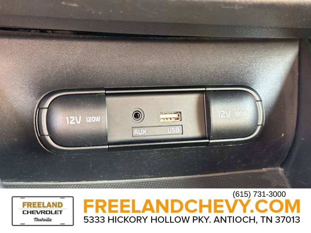 Used 2015 Kia Soul + image 31