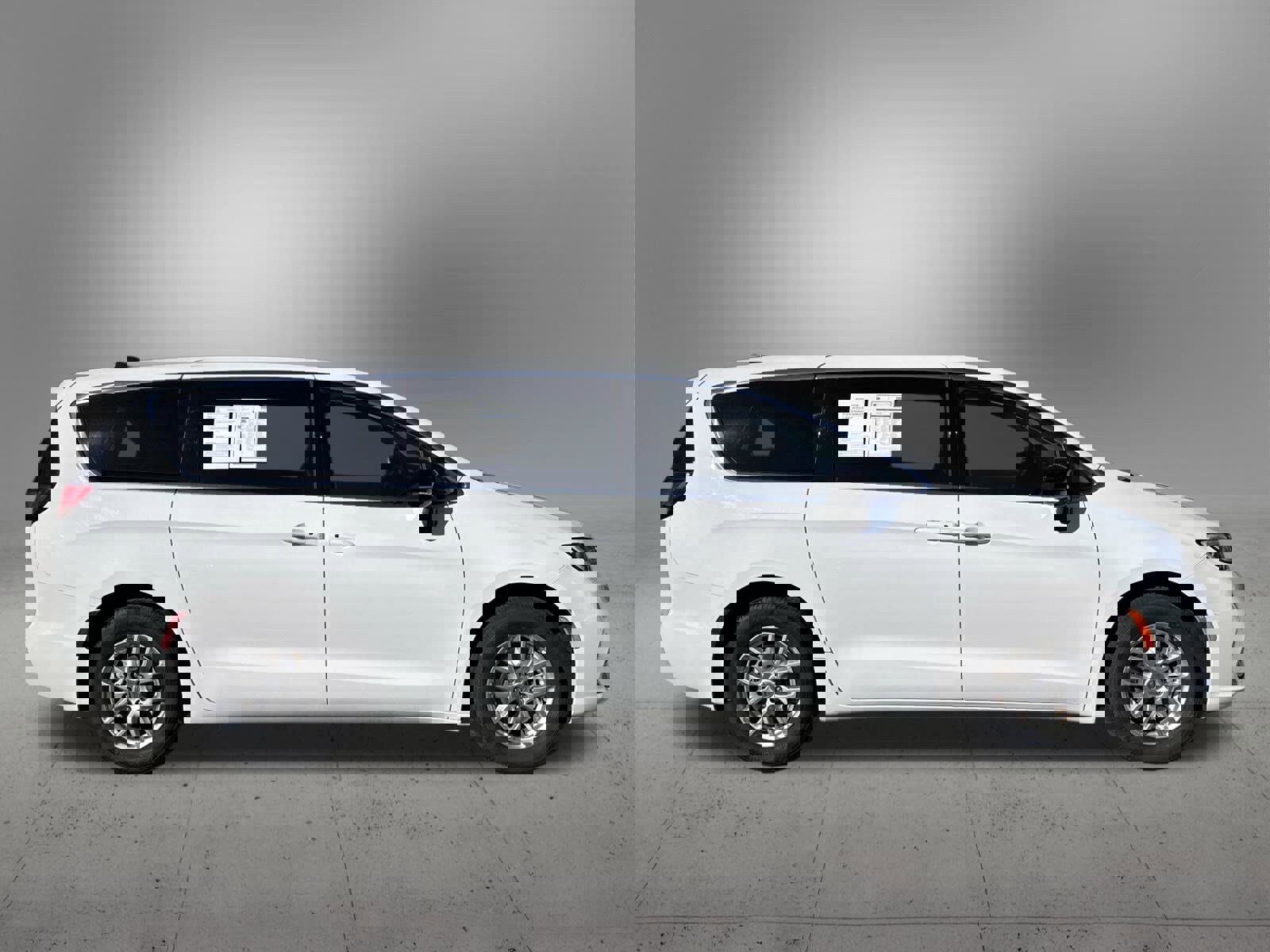 Used 2024 Chrysler Pacifica Touring-L image 5