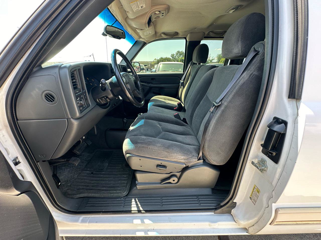 Used 2007 Chevrolet Silverado 1500 LT w/ Extended Cab Value Package AWD/4WD image 40