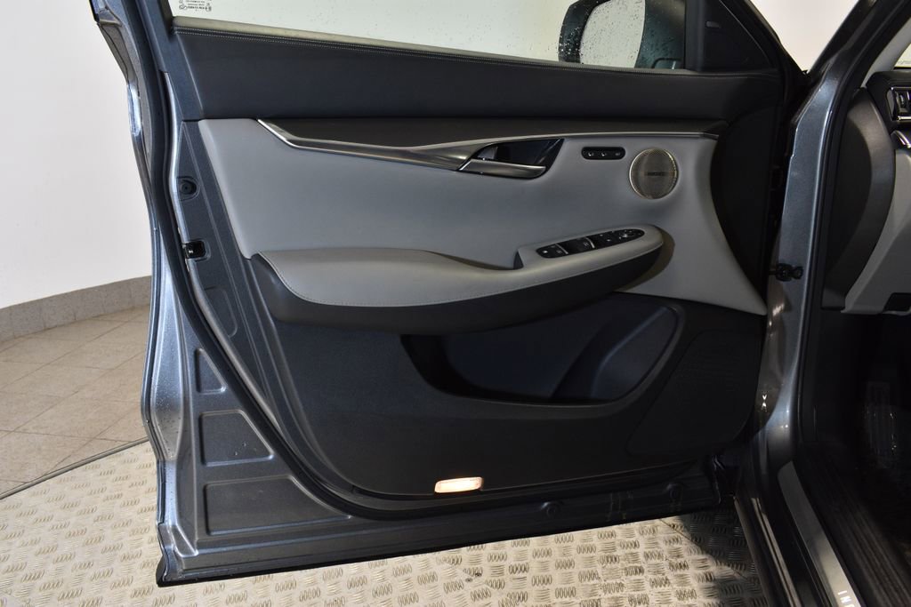 Certified 2025 INFINITI QX50 Luxe image 13