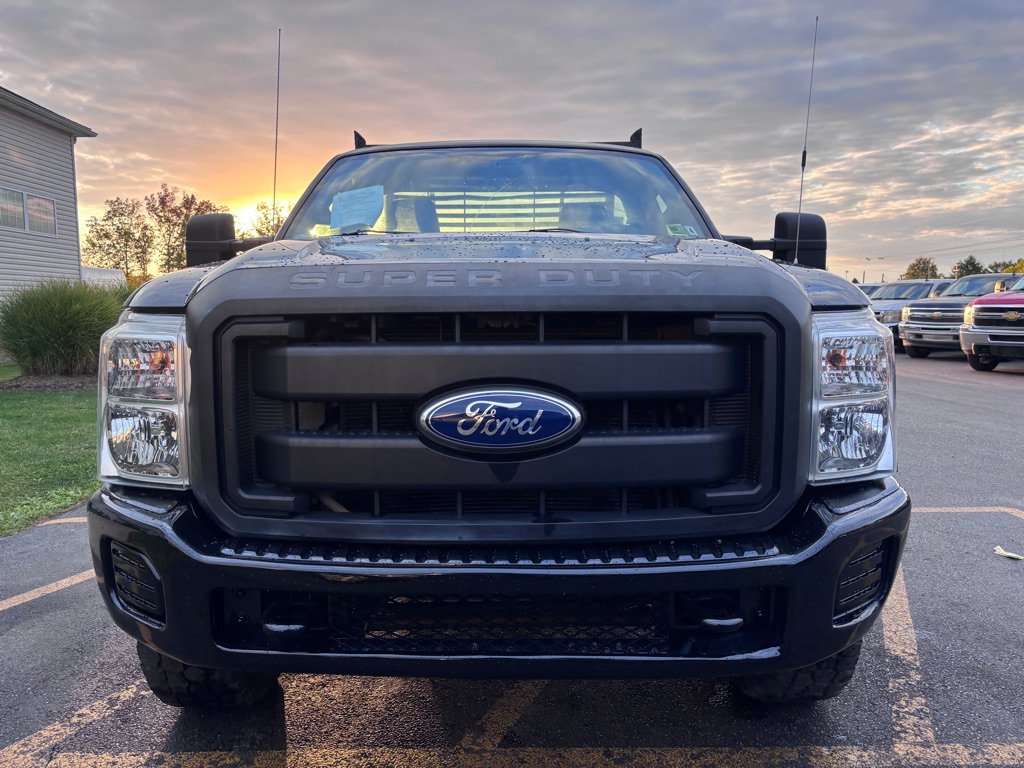 Used 2011 Ford F250 XL w/ FX4 Off Road Pkg AWD/4WD image 3